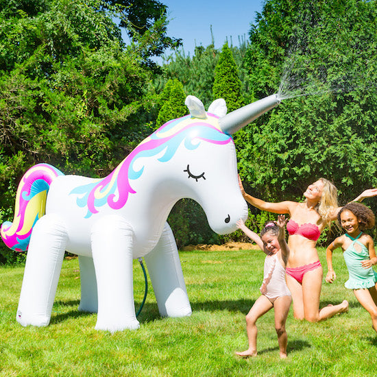 UNICORN YARD SPRINKLER